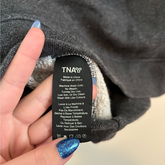Size XXS TNA Dark Grey / Black Pullover Sweater. - Picture 5 of 5